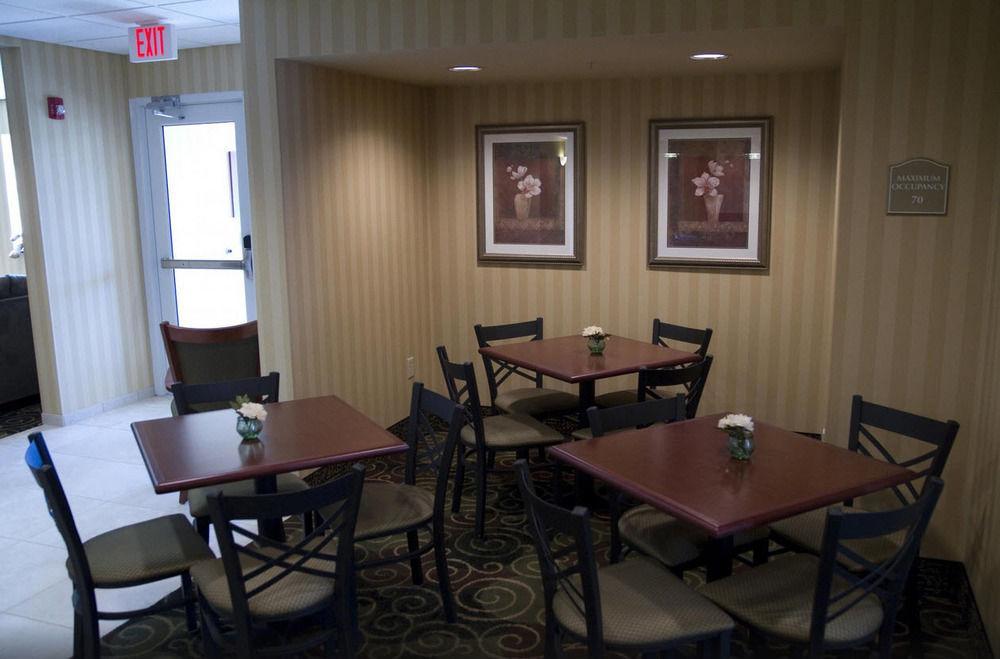 Cobblestone Inn & Suites - Vinton, Ia ภายนอก รูปภาพ