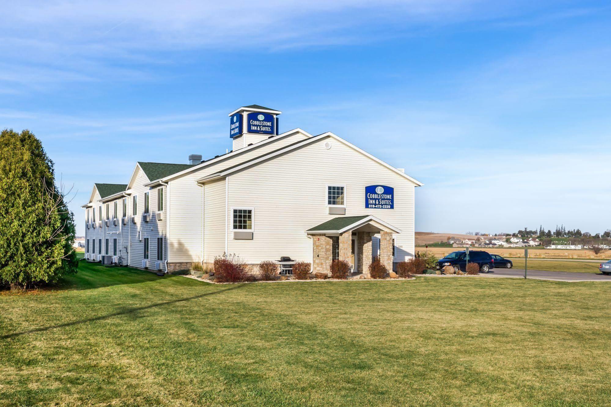 Cobblestone Inn & Suites - Vinton, Ia ภายนอก รูปภาพ