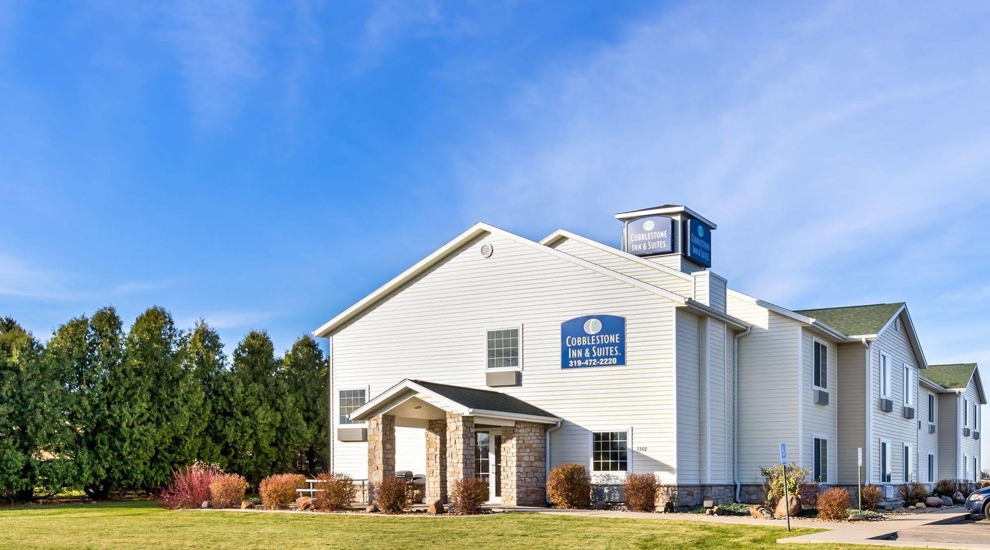 Cobblestone Inn & Suites - Vinton, Ia ภายนอก รูปภาพ