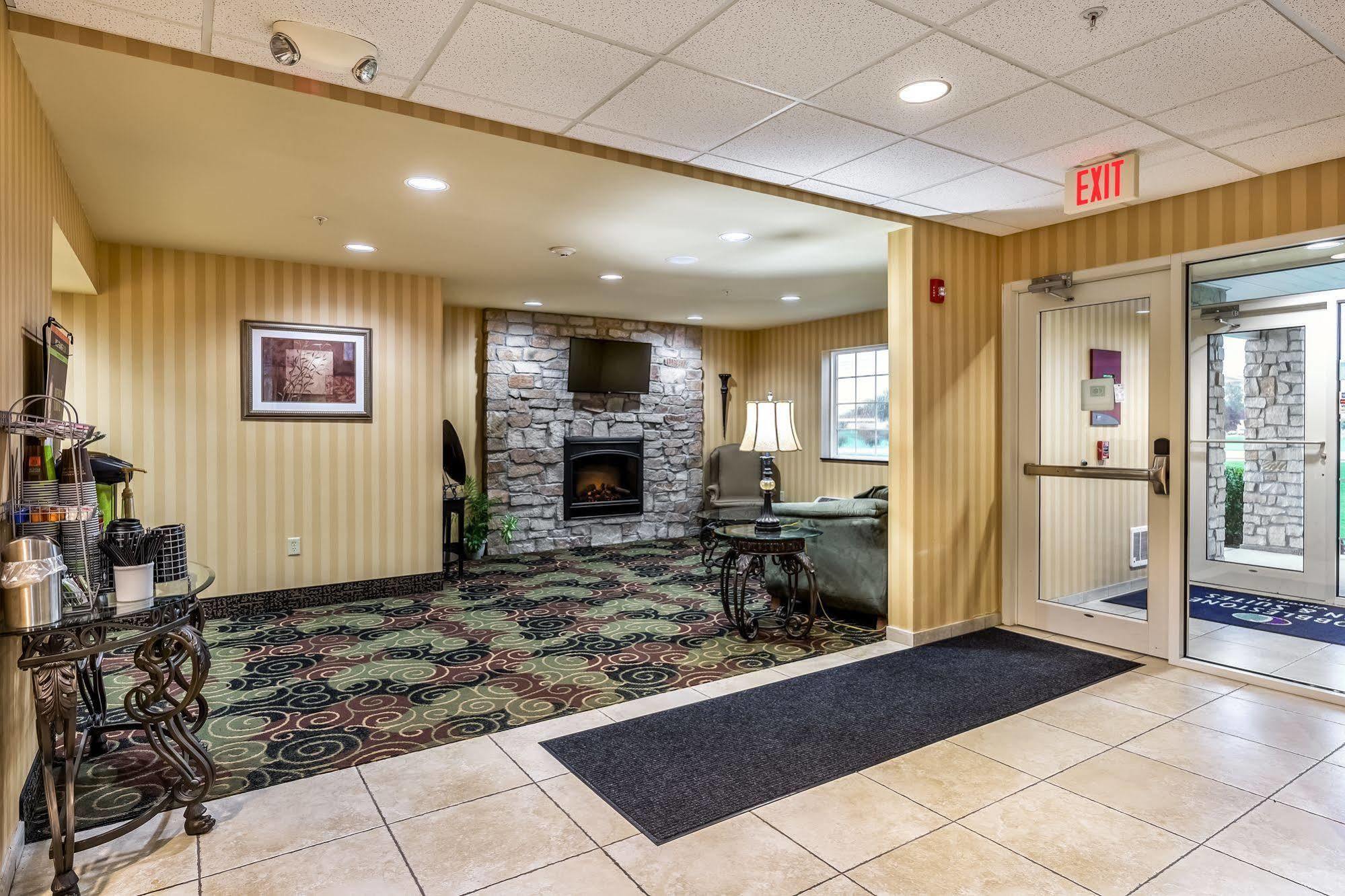 Cobblestone Inn & Suites - Vinton, Ia ภายนอก รูปภาพ