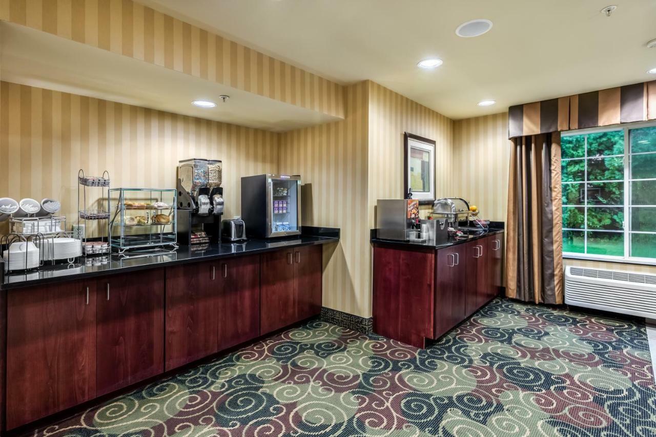 Cobblestone Inn & Suites - Vinton, Ia ภายนอก รูปภาพ