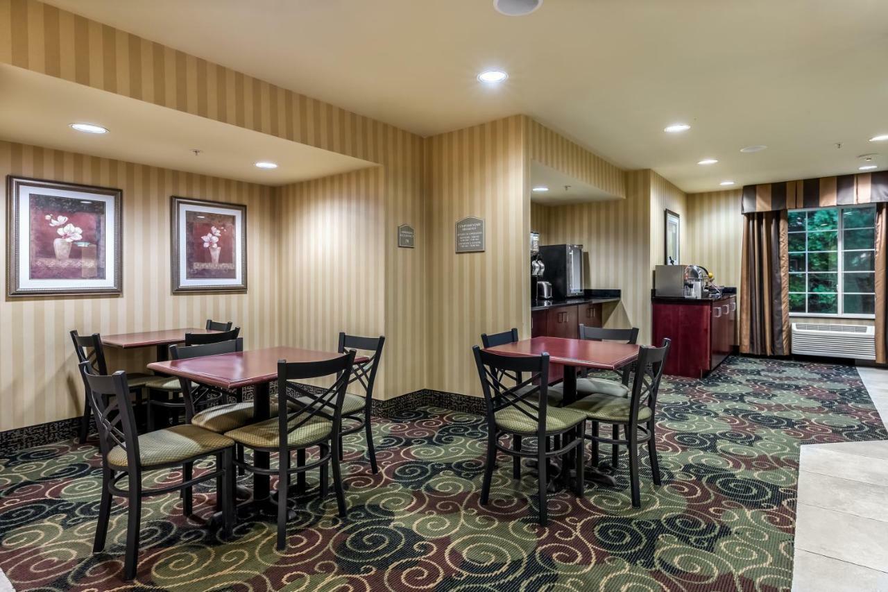 Cobblestone Inn & Suites - Vinton, Ia ภายนอก รูปภาพ
