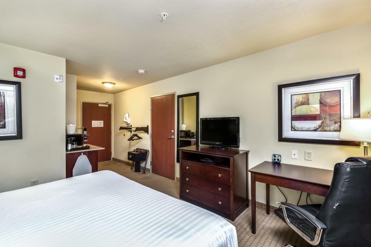 Cobblestone Inn & Suites - Vinton, Ia ภายนอก รูปภาพ